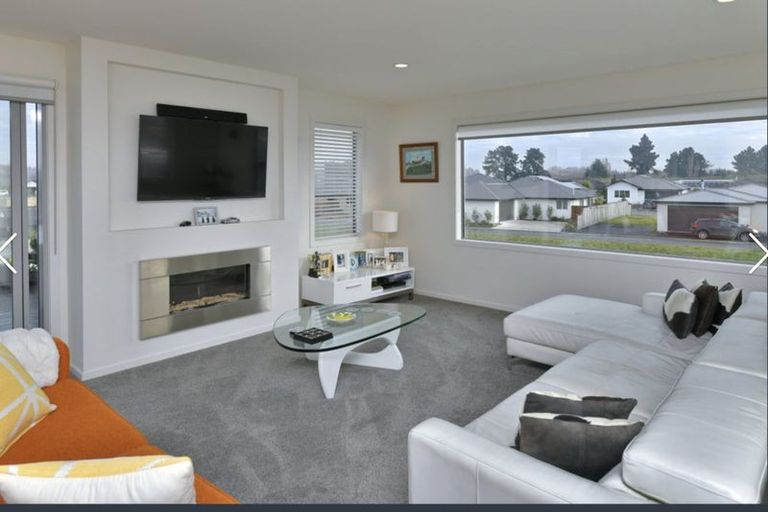 Photo of property in 15 Aroha Street, Pegasus, 7612