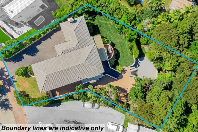 Photo of property in 11 Caversham Drive, Torbay, Auckland, 0630