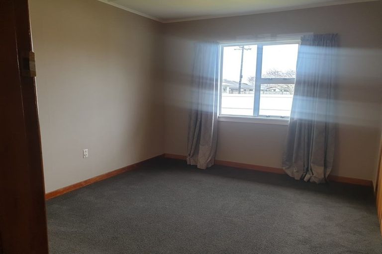 Photo of property in 8 Truby King Street, Merrilands, New Plymouth, 4312