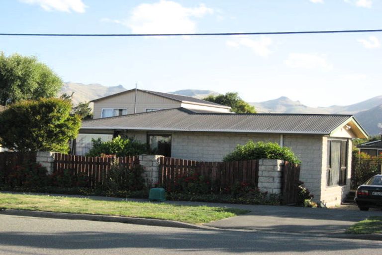 Photo of property in 37 Maces Road, Bromley, Christchurch, 8062