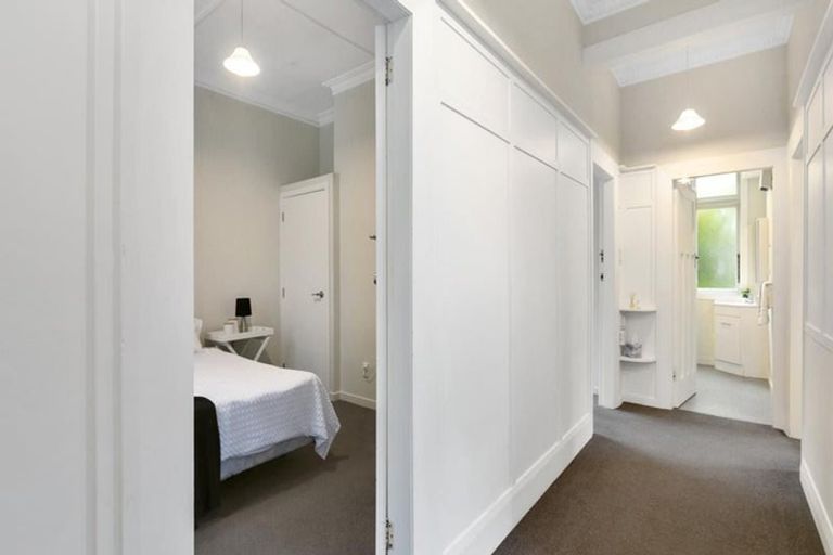 Photo of property in 66 Gladstone Road, Dalmore, Dunedin, 9010