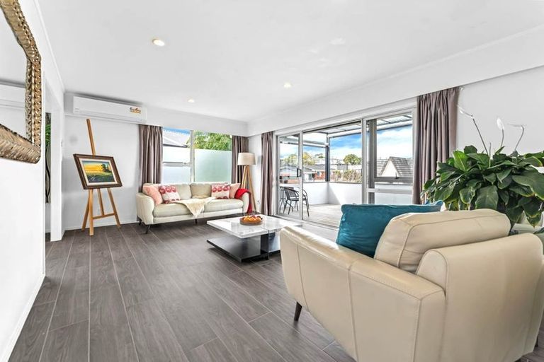 Photo of property in 4 Bacot Place, Howick, Auckland, 2014