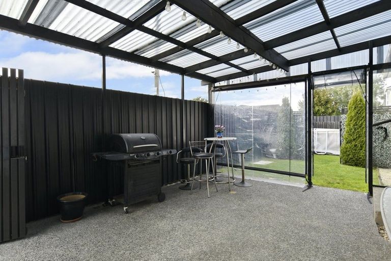 Photo of property in 2/92a Randolph Street, Woolston, Christchurch, 8062