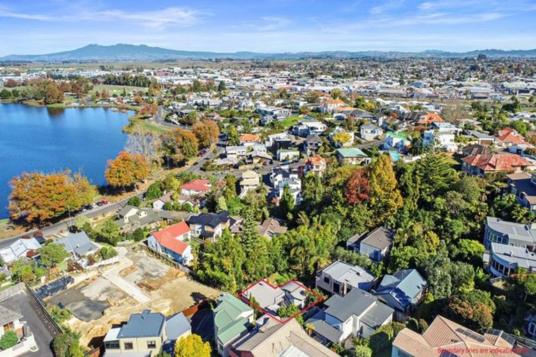 Photo of property in 112h Lake Road, Frankton, Hamilton, 3204