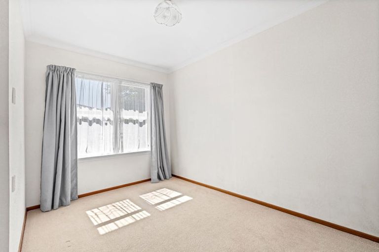 Photo of property in 22 Stanley Street, Levin, 5510