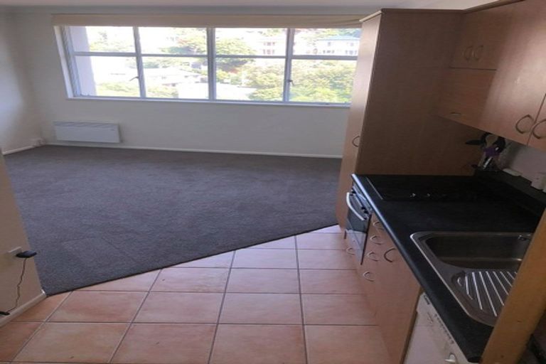 Photo of property in Terrace Garden Apartments, 9a/120 The Terrace, Wellington Central, Wellington, 6011