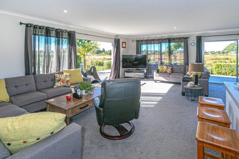 Photo of property in 40 Tairua Palms Place, Tairua, 3508