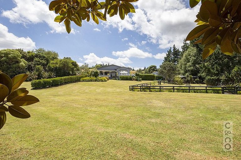 Photo of property in 433 Old North Road, Kumeu, 0892