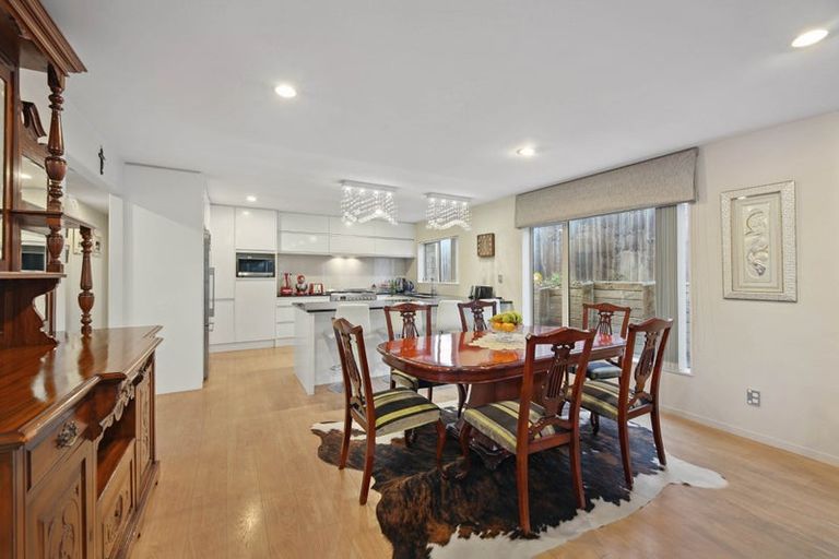 Photo of property in 96 Babich Road North, Ranui, Auckland, 0612