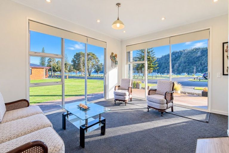 Photo of property in 305a Beach Road, Whangamata, 3620