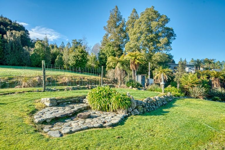 Photo of property in 201 Lake Brunner Road, Moana, 7875