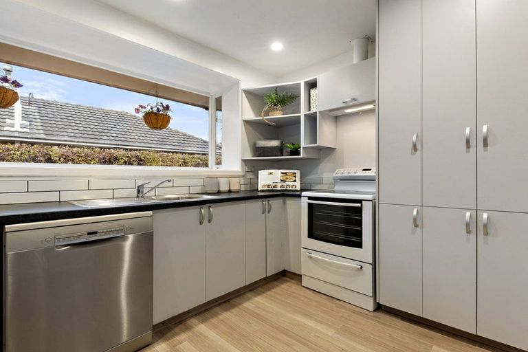 Photo of property in 20 Dunster Street, Burnside, Christchurch, 8053