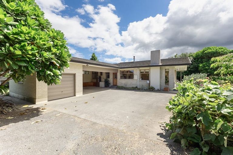 Photo of property in 46 North Manakau Road, Manakau, Levin, 5573