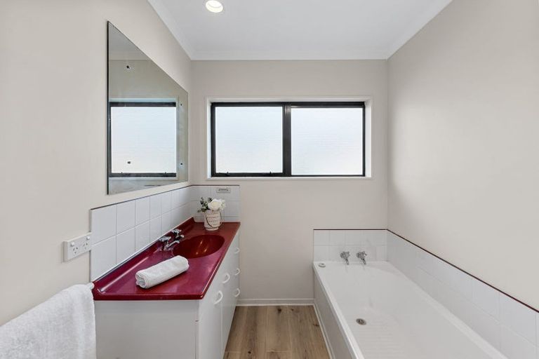 Photo of property in 36 Constable Road, Waiuku, 2123