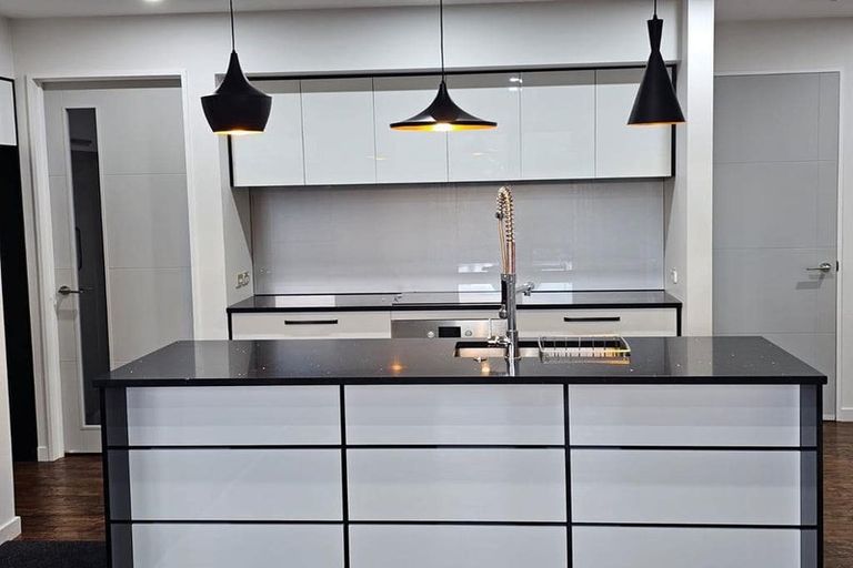 Photo of property in 4 Schofield Lane, Hornby, Christchurch, 8025