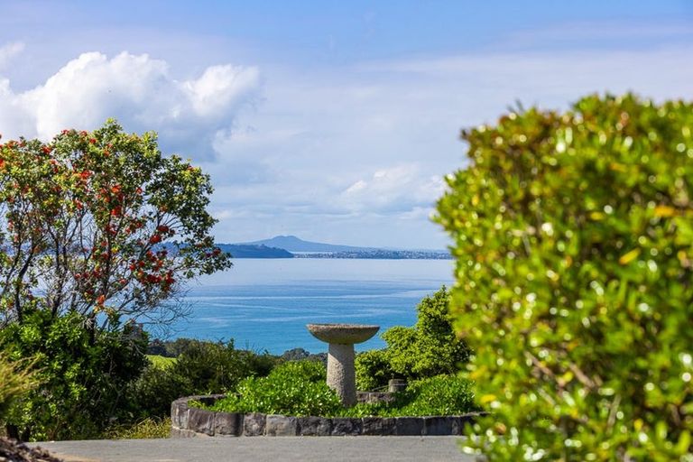 Photo of property in 70 Ngarewa Drive, Mahurangi West, Warkworth, 0983