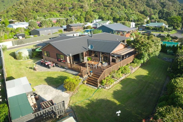 Photo of property in 12a Cargills Road, Barrytown, Runanga, 7873