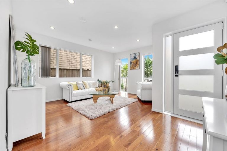 Photo of property in 7 Palazzo Close, Flat Bush, Auckland, 2019
