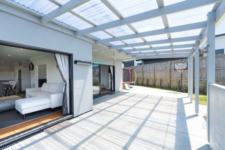 Photo of property in 1 Vaucluse Heights, Fitzherbert, Palmerston North, 4410