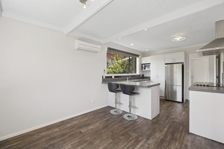 Photo of property in 22 Kinmont Crescent, Kinmont Park, Mosgiel, 9024