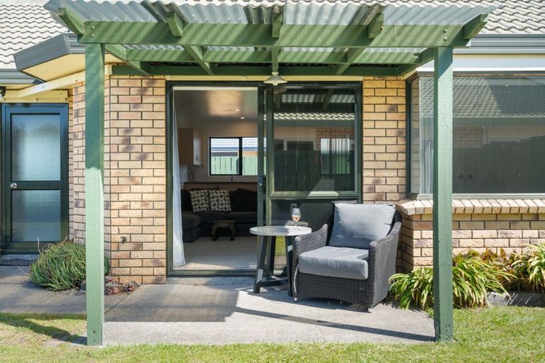 Photo of property in 116 Evans Road, Papamoa Beach, Papamoa, 3118