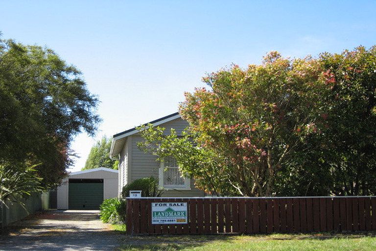 Photo of property in 19 Roebuck Street, Westport, 7825