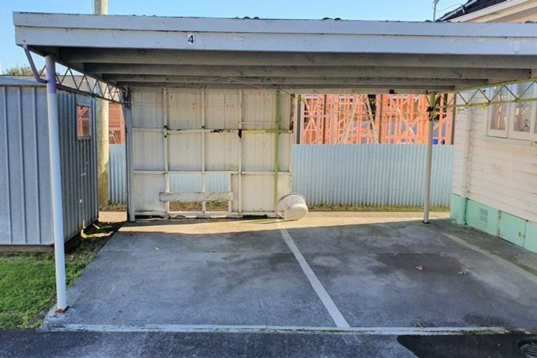 Photo of property in 4/286 Saint Aubyn Street, New Plymouth, 4310