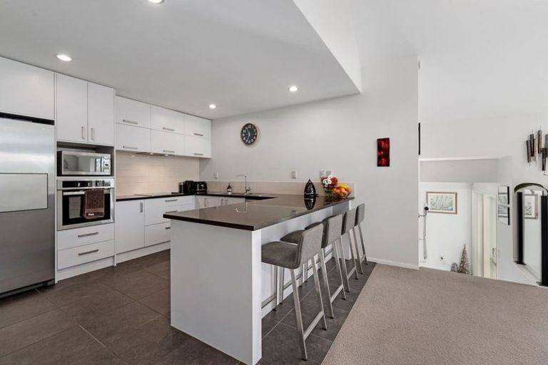 Photo of property in 118c Coronation Road, Hillcrest, Auckland, 0627