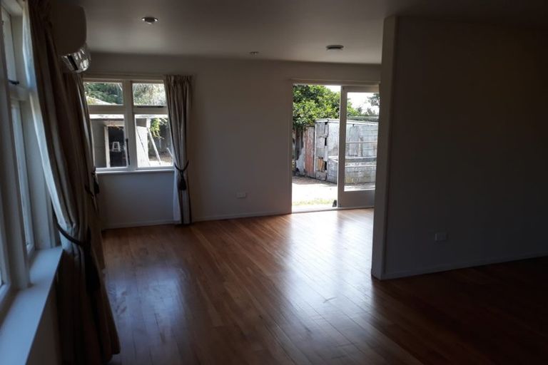 Photo of property in 16 Springs Road, Hornby, Christchurch, 8042