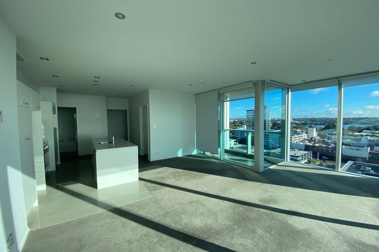 Photo of property in Sentinel Apartments, 1101/3 Northcroft Street, Takapuna, Auckland, 0622