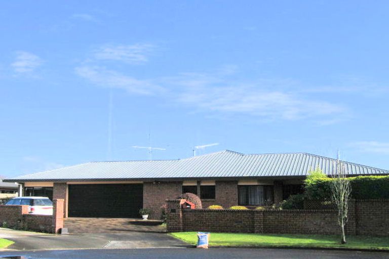 Photo of property in 22 Reynolds Drive, Glenview, Hamilton, 3206