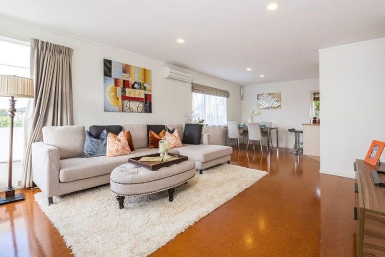 Photo of property in 39 Carillon Place, Massey, Auckland, 0614