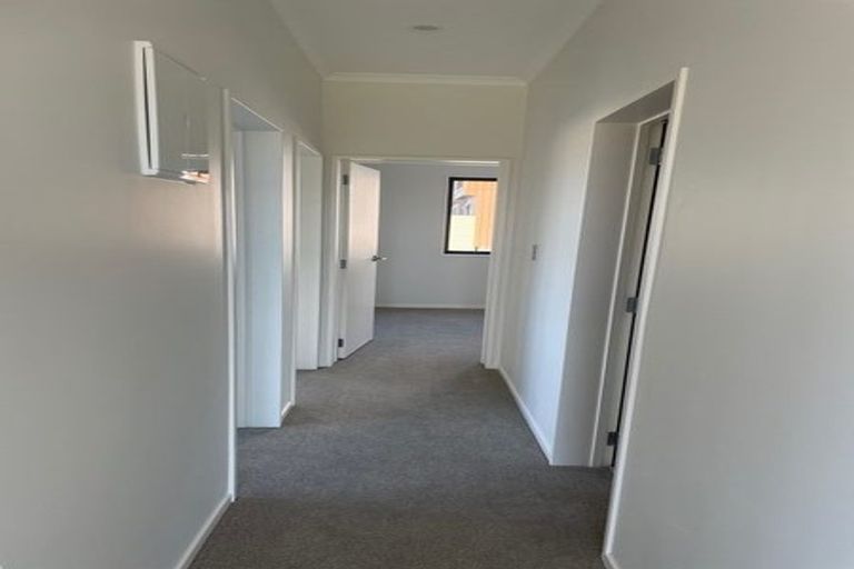 Photo of property in 4/1 Coral Tree Avenue, Wiri, Auckland, 2104