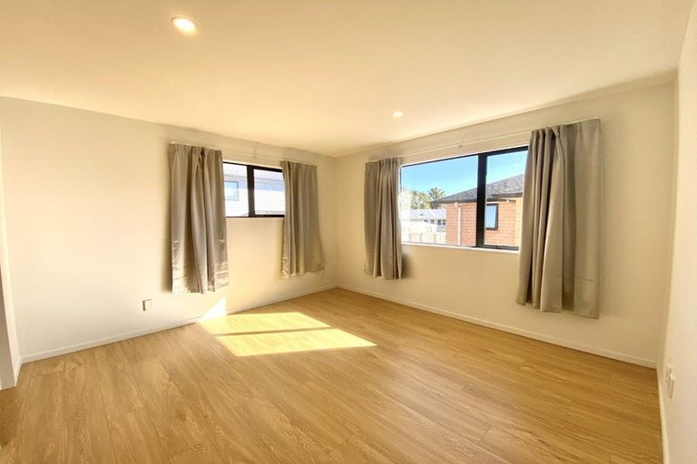 Photo of property in 39c Cutler Street, New Lynn, Auckland, 0600