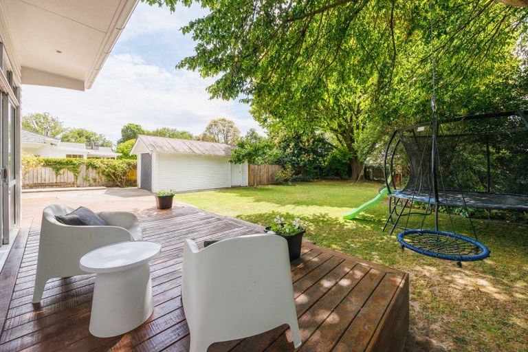 Photo of property in 11 Elmira Avenue, Hokowhitu, Palmerston North, 4410