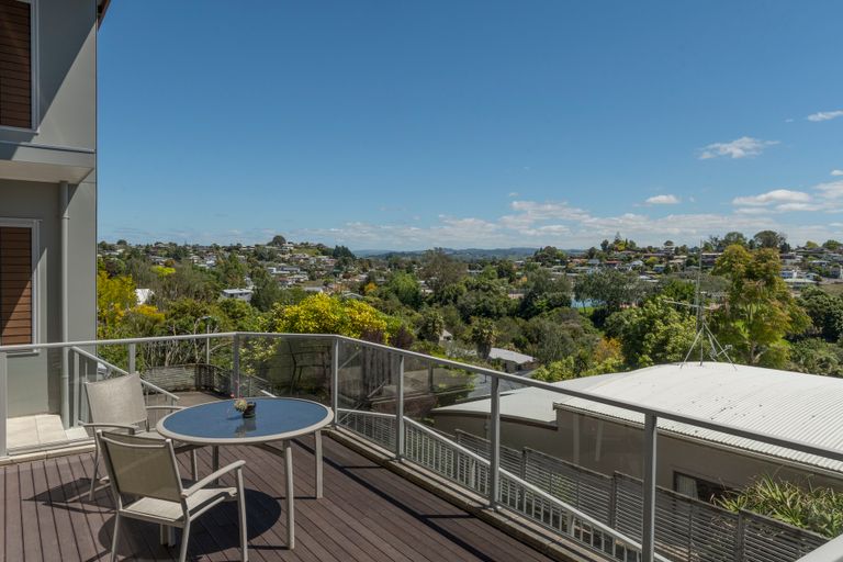 Photo of property in 12 Hazelnut Way, Bellevue, Tauranga, 3110