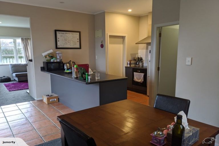 Photo of property in 1c Shalimar Crescent, Khandallah, Wellington, 6035