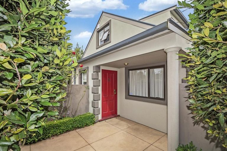 Photo of property in 18 Dormer Street, Papanui, Christchurch, 8053
