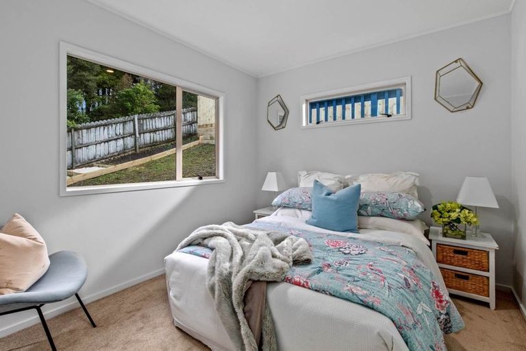 Photo of property in 2/48 Noeleen Street, Glenfield, Auckland, 0629