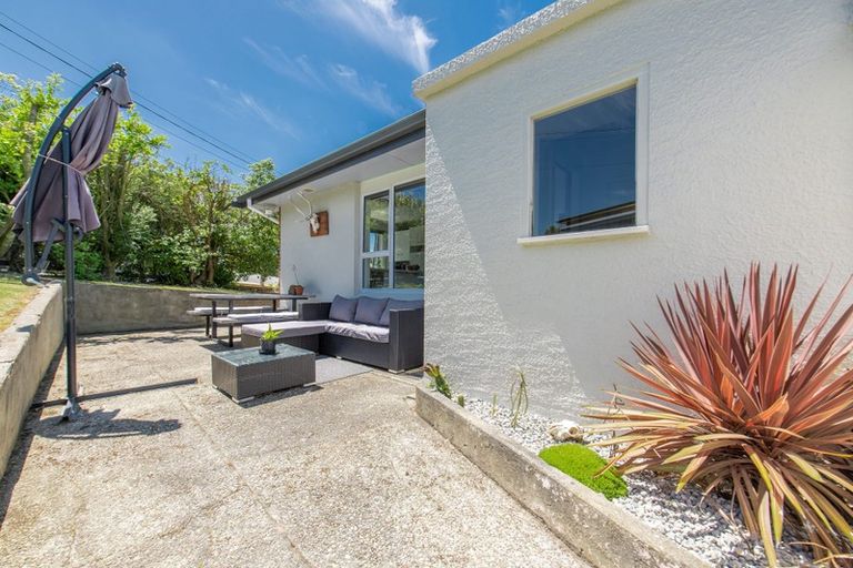 Photo of property in 98 Frank Street, Gore, 9710