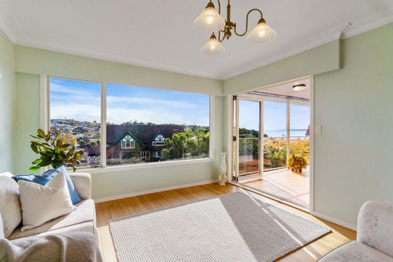 Photo of property in 3 Sea View Terrace, Cockle Bay, Auckland, 2014