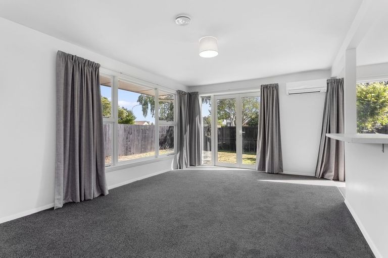 Photo of property in 15 Cottonwood Street, Parklands, Christchurch, 8083