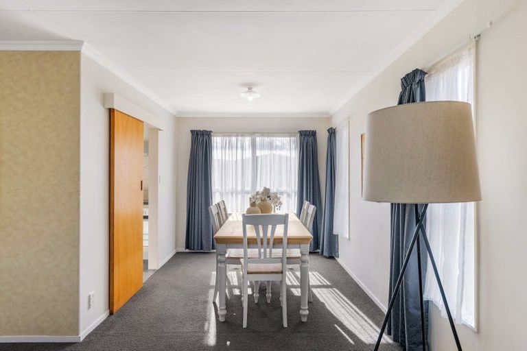 Photo of property in 21 Paradise Place, Milson, Palmerston North, 4414