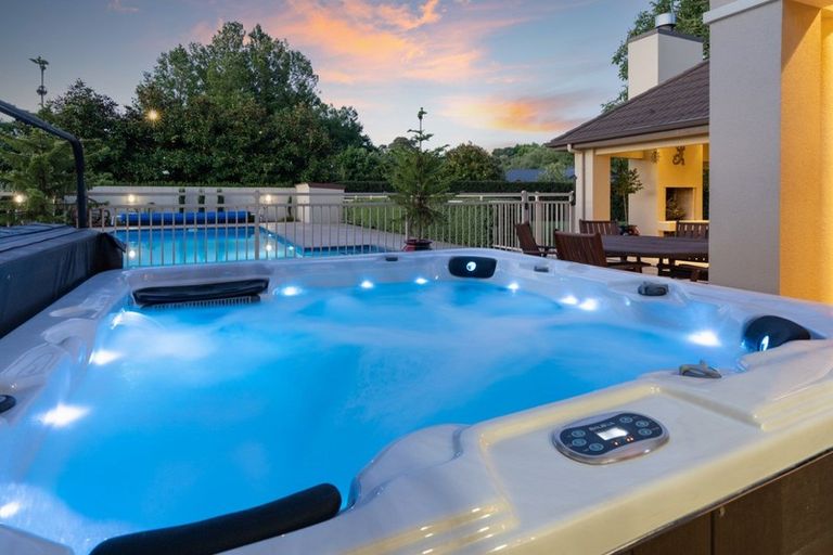 Photo of property in 4 Parklea Drive, Tamahere, Hamilton, 3283