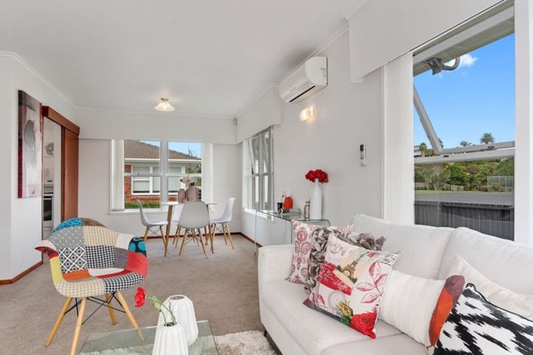 Photo of property in 4/768 Beach Road, Browns Bay, Auckland, 0630