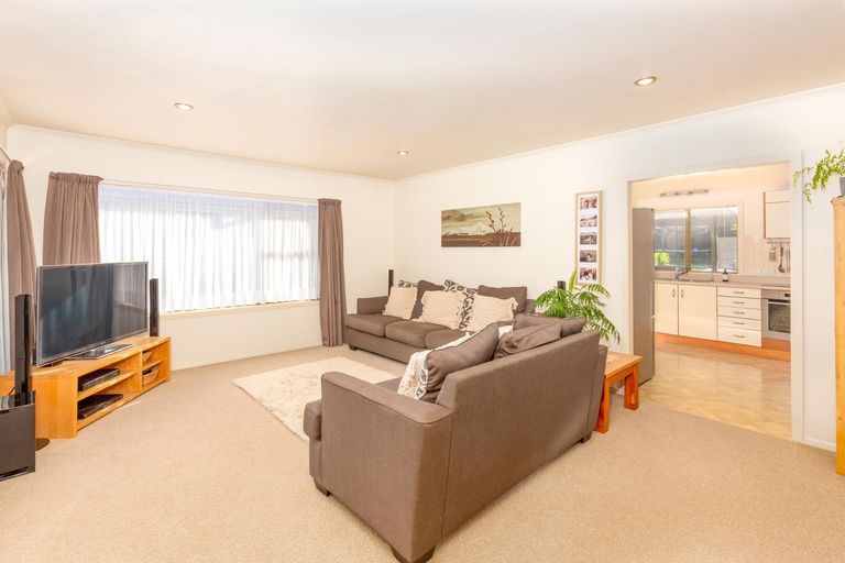 Photo of property in 34 Rothery Road, Hillpark, Auckland, 2102