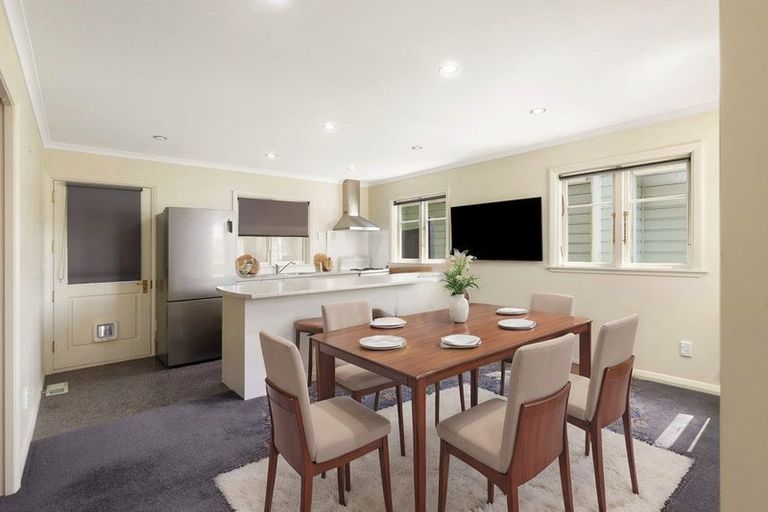 Photo of property in 42 Raroa Road, Kelburn, Wellington, 6012