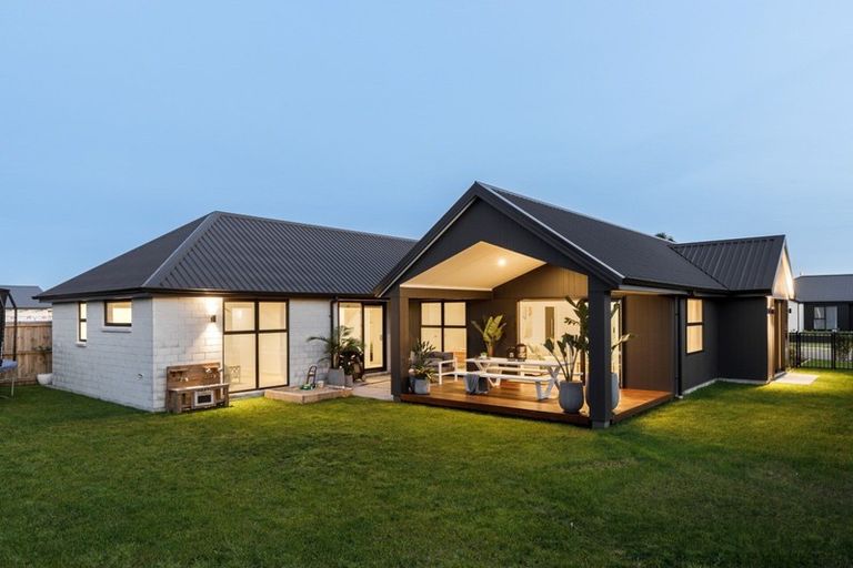 Photo of property in 47 Colpoma Close, Papamoa Beach, Papamoa, 3118