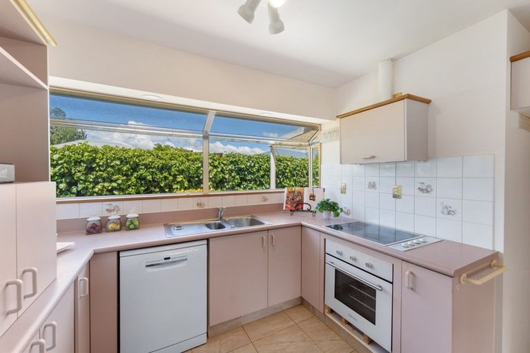 Photo of property in 166 Queenspark Drive, Parklands, Christchurch, 8083