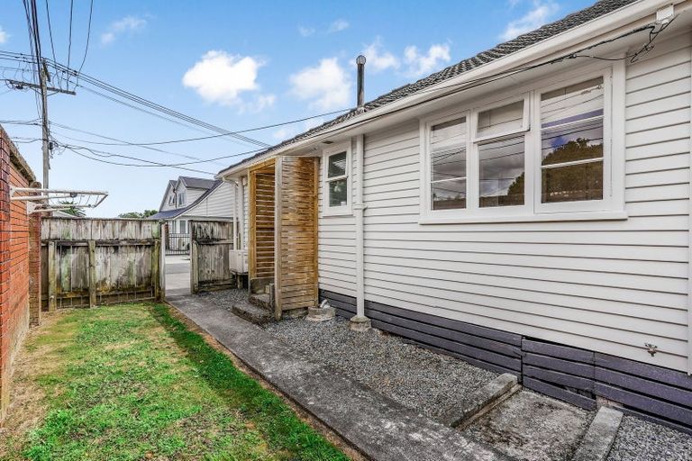 Photo of property in 1/3 Huia Grove, Elderslea, Upper Hutt, 5018